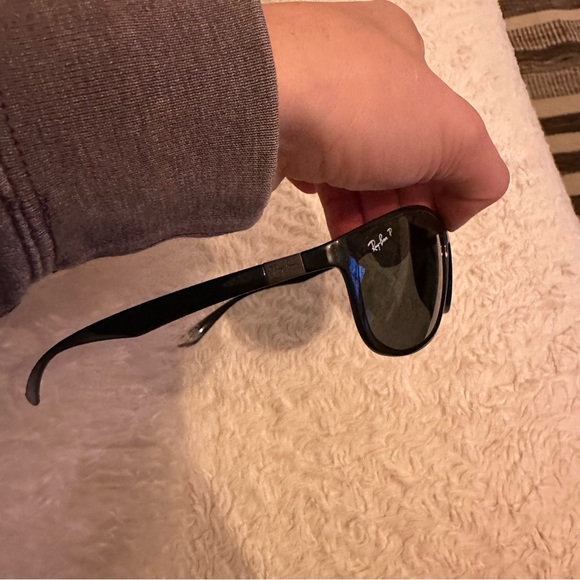 Ray-Ban RB4202-ANDY Sunglasses - Matte Black - Picture 3 of 9